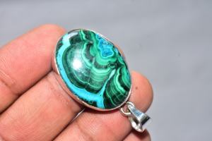 Pendentif en chrysocolle et malachite de qualité supérieure, pendentif en argent sterling 92,5 - Product Image 3