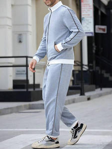 Ensemble survêtement homme 2 pièces en molleton gris clair à rayures blanches, col bomber zippé - Product Image 2