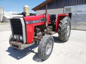 รถแทรกเตอร์การเกษตร Massey Ferguson MF 260 2WD 90 แรงม้า สภาพดี เกียร์ขับเคลื่อนสำหรับเครื่องยนต์ เหมาะสำหรับงานไถพรวนดินในฟาร์ม - Product Image 1