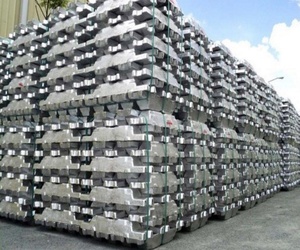 Lingote de Aluminio A7 de Alta Calidad, 99.7% de Pureza, Aluminio Primario para Fundición, Extrusión, Aplicaciones Industriales, Exportación a Granel - Product Image 2