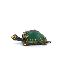 Figurine royale en laiton massif doré, design Art Déco artisanal avec placage or, argent et bronze pour la décoration de table et les cadeaux