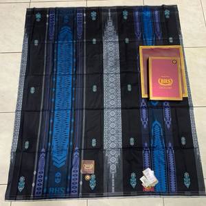 Sarong Lungi BHS de Indonesia, Excelente Calidad, Dorado, Mercerizado JGF, Transpirable, Elegante, Corte Holgado para Hombre - Product Image 1