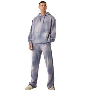 Ensemble de survêtement homme sur mesure deux pièces, ensemble de survêtement avec logo personnalisé, streetwear personnalisé pour les marques de streetwear américaines - Product Image 1