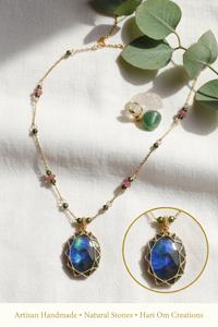 Collar con Colgante de Amatista Azul Brillante Hecho a Mano, Gema Natural Facetada, Estilo Vintage Budista, Certificado IGI, Cadena de Bambú, Curativo - Product Image 5