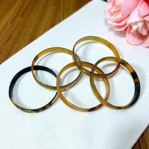 Juego de 5 Brazaletes de Cuerno de Búfalo Pulido Natural, Hechos a Mano, Ecológicos, Estilo Animal, Joyería Ética de Hueso - Product Image 6