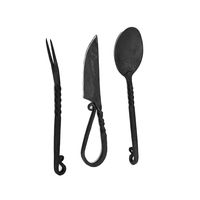 Ensemble de couverts fonctionnels en acier inoxydable – Cuillères, fourchettes, couteaux – Vaisselle équilibrée pour la maison, les restaurants et les complexes hôteliers