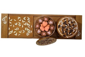 Caja de regalo decorativa acrílica perla radiante con tapa de madera artística Ideal para delicias de Ramadán, chocolates y decoración del hogar - Product Image 2