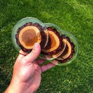 Juego de posavasos de resina y madera hechos a mano con diseño artístico moderno para decoración del hogar, mesa de café, mesa de comedor y uso en escritorio de oficina. - Product Image 1