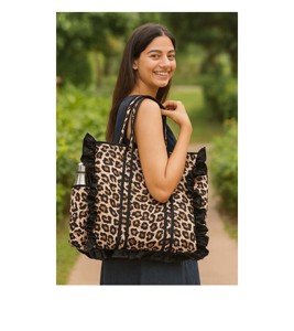 Bolso de Mano de Algodón con Estampado Floral Bohemio de Jaif Textiles, con Dos Asas y Cierre Abierto, Hecho en Rajasthan - Product Image 1