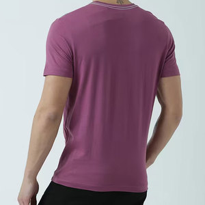 เสื้อยืดคอตตอนแขนสั้นทรงโอเวอร์ไซส์สำหรับผู้ชาย คุณภาพพรีเมียม แบบสั่งทำพิเศษ ผลิตตามแบบ OEM  ผ้าถักเนื้อนุ่ม แห้งเร็ว เป็นมิตรต่อสิ่งแวดล้อม สีพื้น - Product Image 6