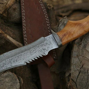 Couteau Bowie pour la randonnée, le camping, la chasse, couteau utilitaire avec manche durable, construction en acier inoxydable et étui - Product Image 6