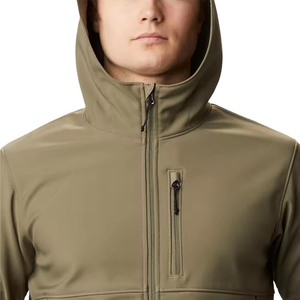 Chaqueta Softshell de Aventura con Estampado de Camuflaje Selva por Transferencia Térmica, Personalización de Marca, Fabricación OEM/ODM - Product Image 4