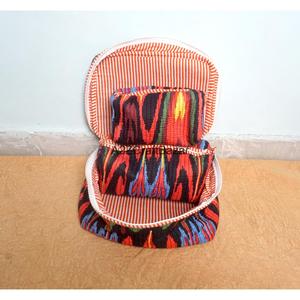 ชุดกระเป๋าเครื่องสำอางลายดอกไม้สีเหลืองพิมพ์ลายสกรีน 3 ชิ้น ยี่ห้อ Quince Life Cotton Quilted Casual รุ่น Heartbeat - Product Image 4