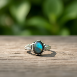 2.7 Grams <b>Labradorite</b> Fine <b>Ring</b> - Product Image 3