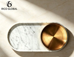 Plateau décoratif ovale en marbre RICO GLOBAL avec insert plaqué or, design minimaliste pour la décoration de la maison - Product Image 1