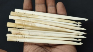 Hand Carved Bone Crochet Hooks Handmade Knitting Needles Ergonomic Crochet Hook <b>Set</b> for Yarn Craft DIY <b>Sewing</b> Tools - Product Image 4
