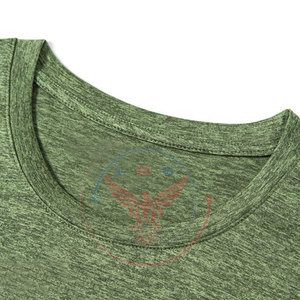 T-shirts de sport pour hommes toutes saisons - Coupe ajustée - Séchage rapide et respirant - Matière polyester/coton - Fabriqué au Pakistan - Product Image 3