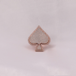 Bague personnalisée en moissanite Ace of Spades sertie de pierres, en argent 925 plaqué or rose, bijou de luxe hip-hop pour homme. - Product Image 1