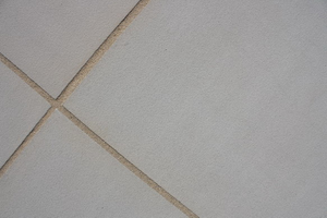 Dalles et carreaux en grès gris Kandla haute résistance, finition polie, design moderne pour cuisine, allée, jardin, terrasse, pavés - Product Image 4