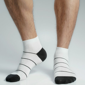 Chaussettes de sport Terry thermiques anti-humidité à motif dessiné à la main pour la course, le tennis et le golf, pour femmes, hommes, jeunes et adultes, conception élastique unisexe ODM - Product Image 4