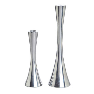 Lot de 3 chandeliers coniques argentés en métal poli faits à la main, supports de bougies de Noël, décoration de table à manger, cheminée, pilier de mariage - Product Image 5