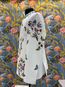 Costume Jodhpuri Designer Cyber Bee Pearl White TR Lachka avec Blazer Pop Art à Grille Hexagonale 3D en Nid d'Abeille - Product Image 6