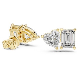 Boucles d'oreilles clous en or 18 carats avec diamants de laboratoire, deux pierres taille cœur et émeraude, bijoux pour femme pour mariage et soirée - Product Image 1