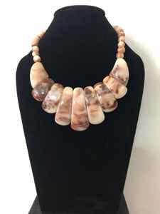 Collier ras du cou épais en résine colorée à grosses perles, motif marbré, en acrylique, pour femme, bijoux ethniques tribaux, accessoires vestimentaires - Product Image 6