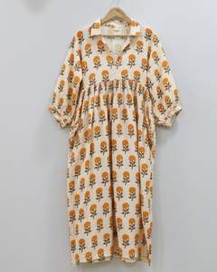 Robe midi bohème formelle pour femmes et filles, col en V, fermeture à cordon, écologique, 100% coton, florale, simple - Product Image 1