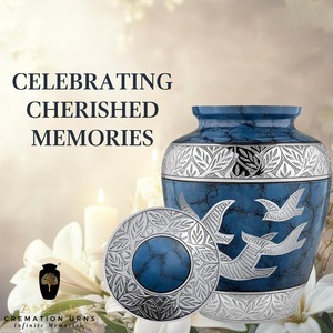 Urna Funeraria de Metal con Diseño de Pájaro Azul para Cenizas Humanas |   Urna Funeraria Decorativa para Adultos con Tapa Grabada en Plata |   Ecológico - Product Image 6