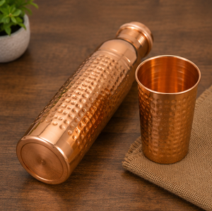 Ensemble Bouteille d'Eau en Cuivre Pur Martelé Brillant Faite à la Main et Sac Bandoulière en Verre – Design Rétro – Vaisselle Portable - Product Image 3