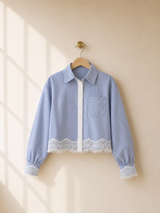 Blusa Chic de Verano para Mujer, Azul a Rayas, de Algodón, con Cuello de Pico, Manga Larga, Dobladillo de Encaje Floral Festoneado y Solapa en Contraste - Product Image 5