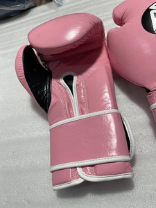 Gants de boxe en cuir rose Cleto Reyes, fermeture Velcro, doigts entièrement couverts, équipement d'entraînement professionnel, unisexe - Product Image 4