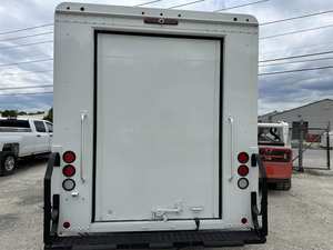 Camión Tractor de Alta Potencia con Cabina Dormitorio 6x4 Diésel para Operaciones en Carretera - Product Image 3