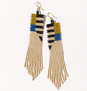 Boucles d'oreilles pendantes uniques en perles brodées, entièrement personnalisables, bijoux brodés de perles par MD HANDICRAFTS - Product Image 5