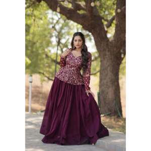 Shimmer vichitra jacquard dyable บริสุทธิ์ lehenga choli ดอกไม้ที่อุดมไปด้วยการออกแบบปักเลื่อมทำงานอินเดียปากีสถาน - Product Image 3