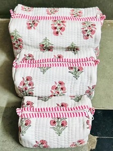 Floral Embroidered Cotton Cosmetic Bag Small Size Zipper Closure Toiletry Bag Portable <b>Makeup</b> <b>Case</b> Vintage Style - Product Image 2