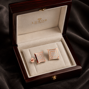 Pendientes de oro de 10 quilates con diamantes redondos auténticos de 0,50 quilates |   GH Color I Clarity Diseño de Halo Cuadrado |   Regalo de Joyería Fina de Lujo para Mujer - Product Image 4