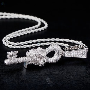 Pendentif Clé en Moissanite Ronde Taille Brillant Effet Givré, Argent 925, Breloques Micro-Luxe, Bijoux Cadeau, Collier Pendentif Hip Hop Personnalisé - Product Image 4