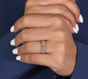 แหวนหมั้นเพชรรูปไข่เพาะเลี้ยงในห้องปฏิบัติการ 1.23 กะรัต ระดับความสะอาด VVS สี F/G ทองคำขาว 14K ชุบโรเดียม สำหรับผู้หญิง ขายส่ง รับสั่งทำ - Product Image 5