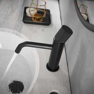 Robinet de lavabo en céramique noir moderne et contemporain pour salle de bain, mitigeur eau chaude et froide, robinets doseurs - Product Image 2