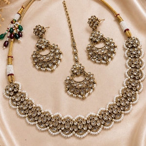 Ensemble collier et boucles d'oreilles pour femme JeweleMarket, plaqué or, cristal, ethnique, mariage, fiançailles, anniversaire, cadeau, Maharashtra - Product Image 1