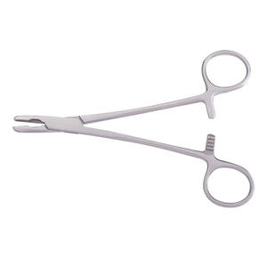 Porte-aiguille Hegar manuel en acier de haute précision, instrument médical avec mécanisme de verrouillage, certifié CE pour hôpital, par Grip Surgical - Product Image 4