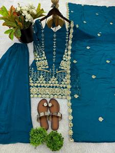 Ensemble Salwar Kameez en soie brodée bleue avec Sharara, Palazzo et Dupatta à sequins pour mariage, fête ou Diwali - Product Image 6
