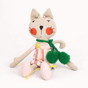 Muñeco de Gato de Peluche de Algodón con Delantal a Rayas y Accesorio de Pompón Verde, Juguetes Suaves Personalizados para Unisex - Product Image 5