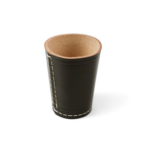 Gobelets à dés en cuir personnalisés avec logo unique pour jeux de table, fabriqués par un fabricant OEM, élégants et personnalisables - Product Image 5