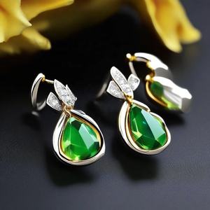 Pendientes colgantes finos exclusivos de plata de ley 925, joyería hidroeléctrica verde, piedra preciosa en forma de pera chapada en oro para fiestas de moda - Product Image 3