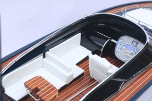 Modèle de bateau rapide de luxe Rivale 56, modèle en bois fait main, yacht à moteur moderne, objet de collection, décoration artistique - Product Image 6