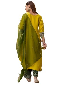 Salwar Kameez en Mélange de Soie Jaune RN avec Dupatta Vert – Tenue Traditionnelle Indienne et Pakistanaise pour Femme, Coupe Droite, Longueur Genou, Prête à Porter - Product Image 3
