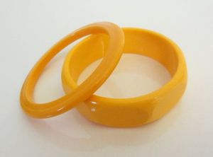 Bracelets en résine faits à la main pour femmes, bijoux légers et colorés pour un usage quotidien, des soirées et des occasions spéciales - Product Image 3